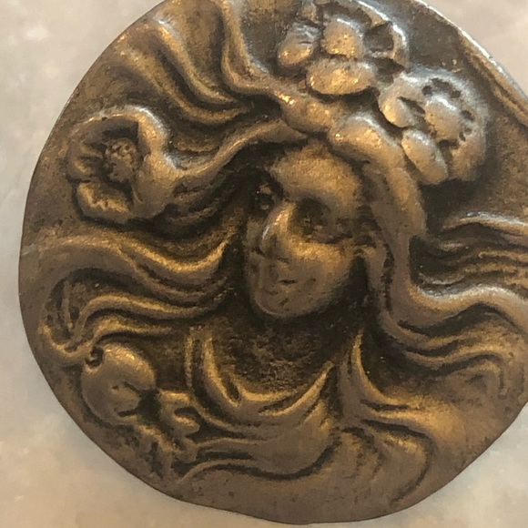 Art Nouveau Woman Flower VTGE Pewter Earrings - Picture 2 of 4